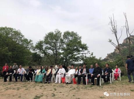 坐而论拳,起而演武