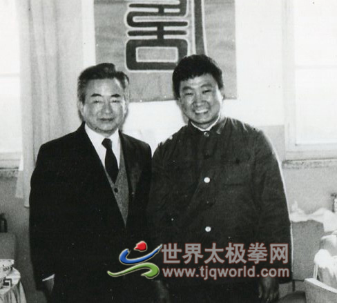 李琏和马有清老师合影