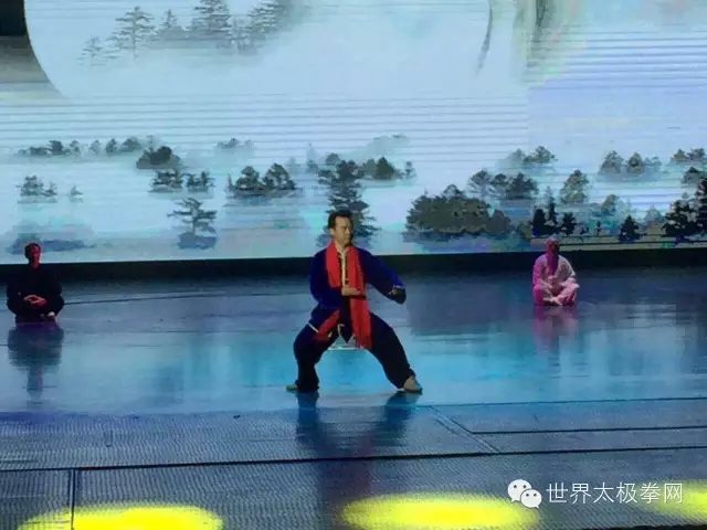 李随成、孔令剑、何俊龙等表演太极“传承”