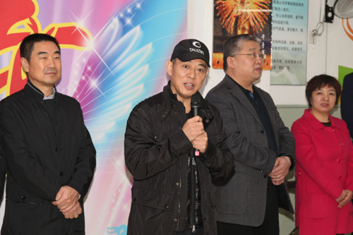 李连杰讲话