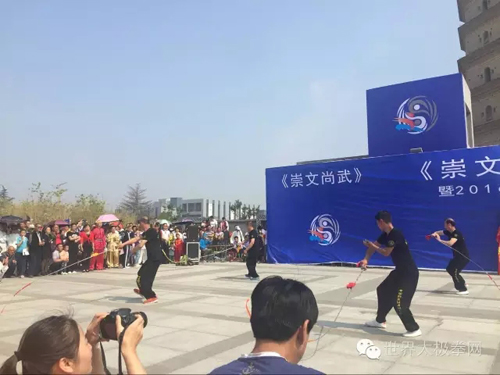 (活动现场)