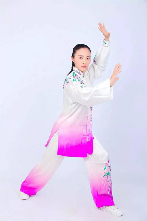 太极拳冠军吴雪琴