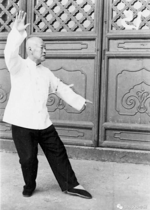 李雅轩拳照