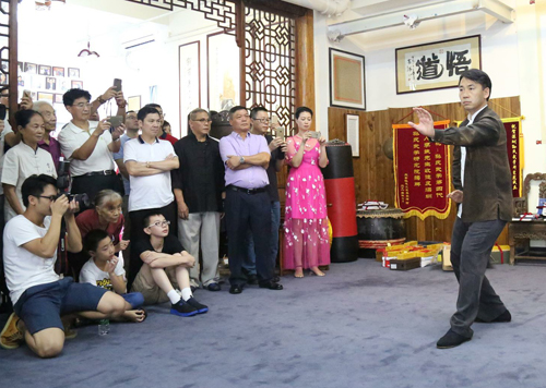 李斌拳式