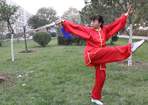 贺彩霞太极剑