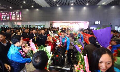 陕西各界热烈欢迎载誉归来的中国国家武术散打队