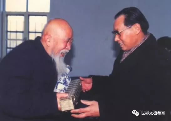 看望老武术家李子鸣先生